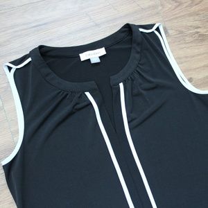 Sleeveless Black & White Calvin Klein Blouse Small